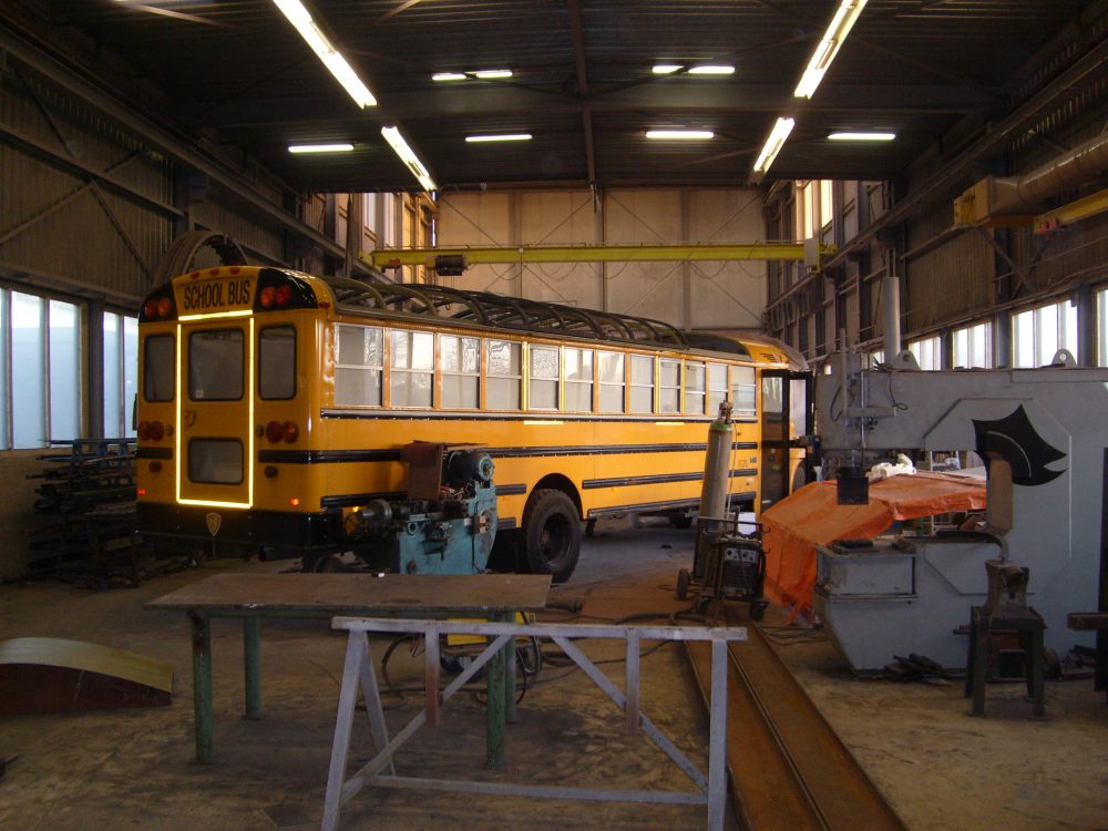 staal-contructies-schuifdak-schoolbus3